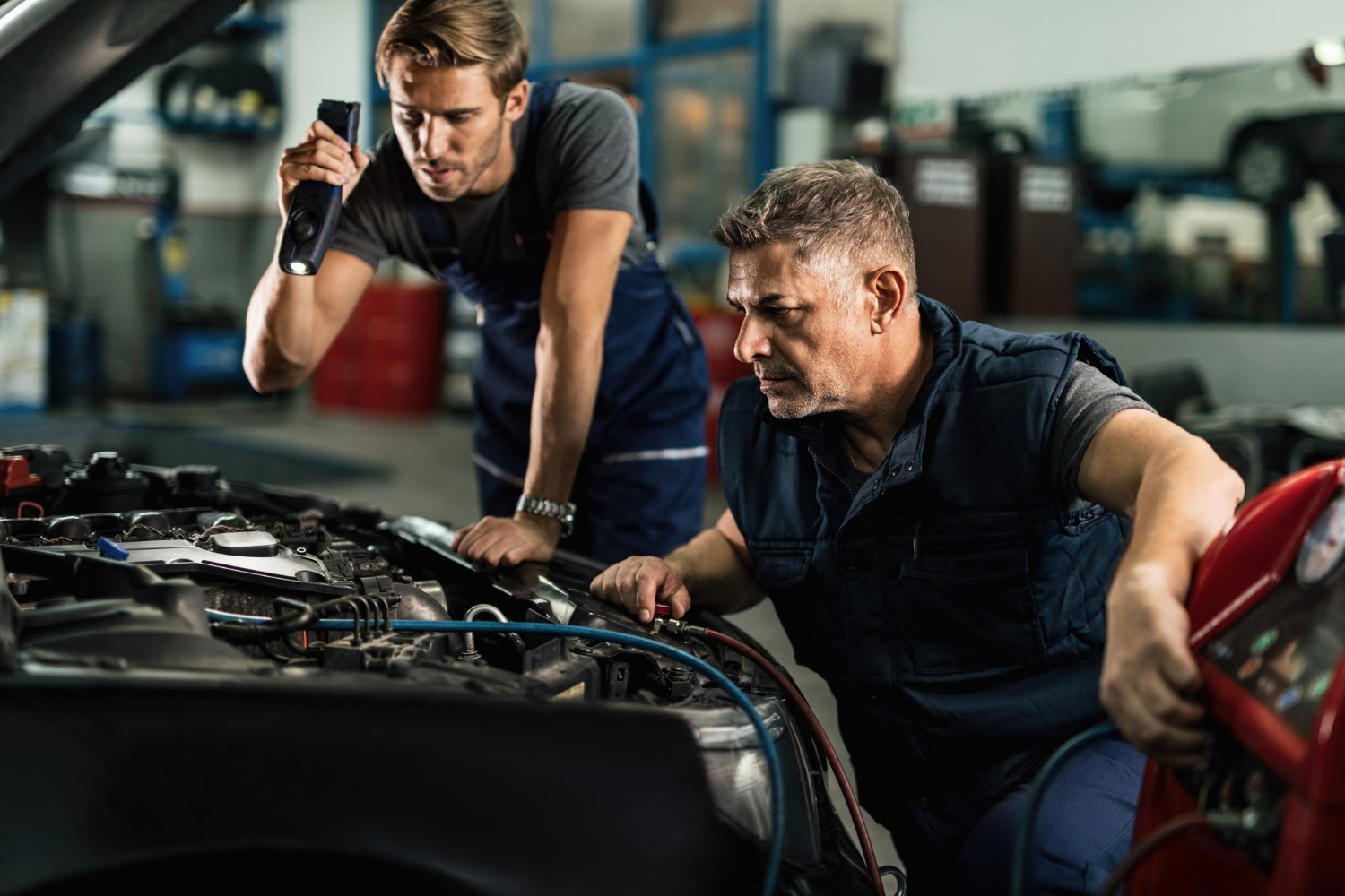 STARLIGHT AUTOMOTIVE Photo # 5 STARLIGHT AUTOMOTIVE - https://starlightautomotive.com/ Photo # 5